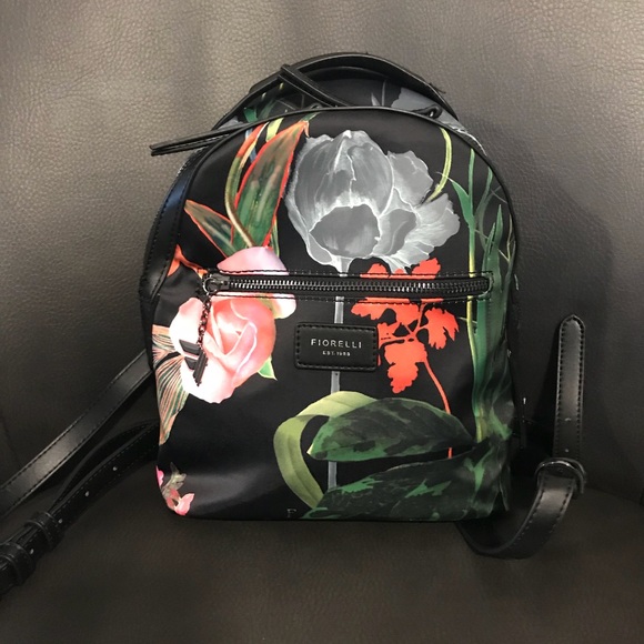 Handbags - 🆕 Mini Backpack